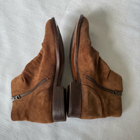 Kork-Ease Giba Ruched Ankle Bootie/Side Zip Size US 10M Brown Siena Suede - Picture 5 of 12